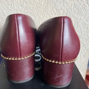 Burgundy Coach leather pum!!